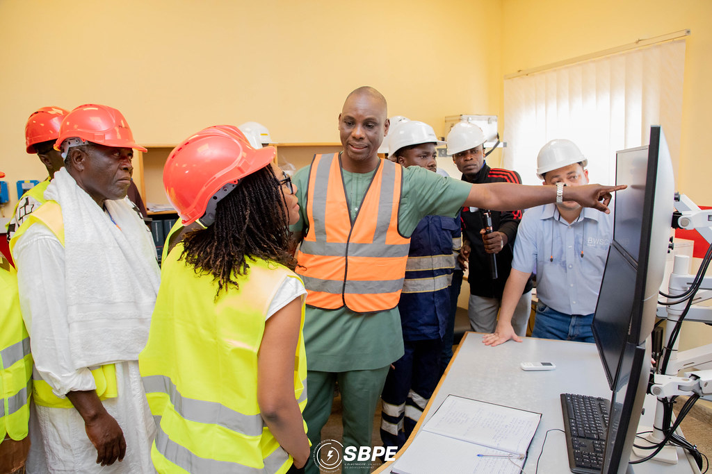 Visite des Ministres Conseillers à la centrale thermique de Maria-Gleta : leçons de gouvernance et performance énergétique
